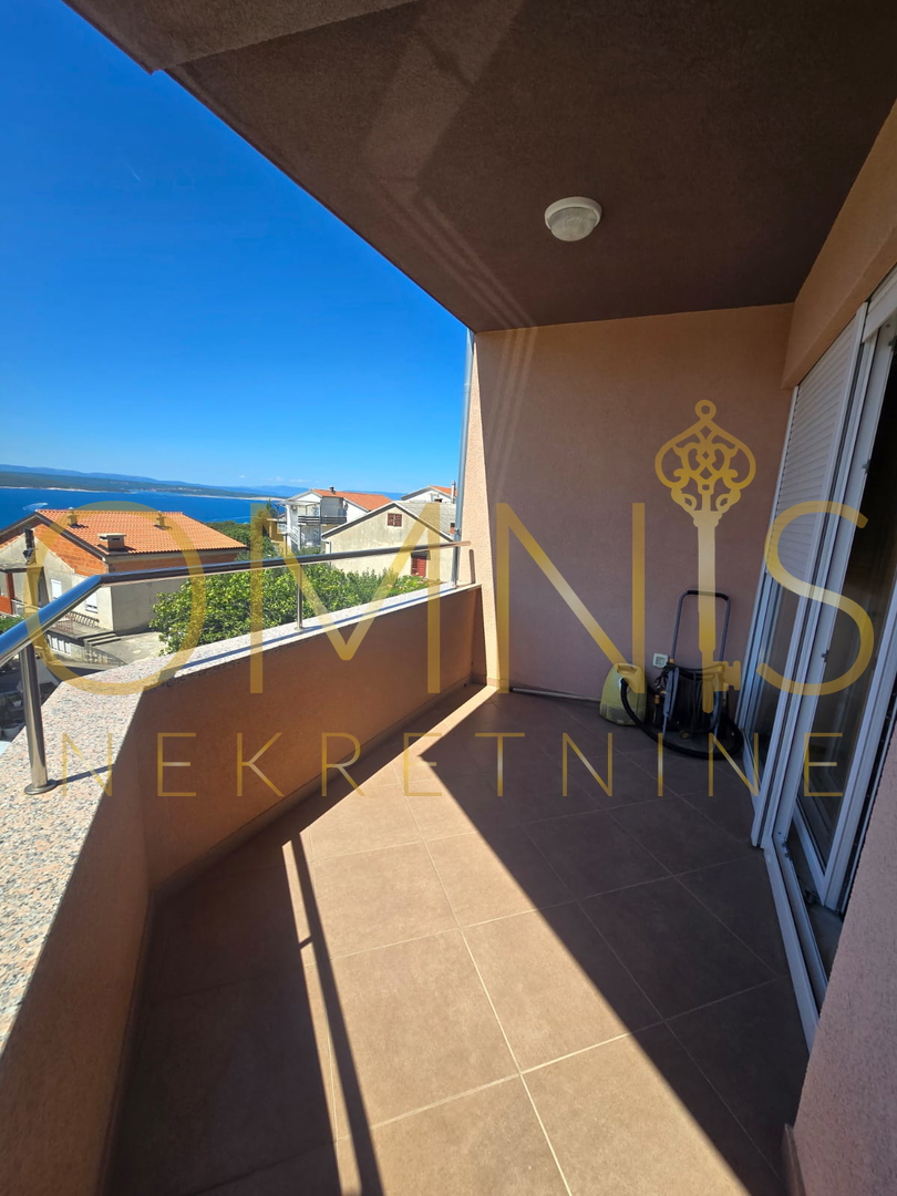 Crikvenica, 2S+DB, 100m2, 3 posti auto, vendita!