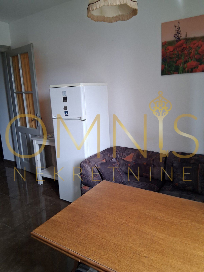 Rijeka, Školjić – appartamento trilocale di 67 m², 1° piano, ottima posizione