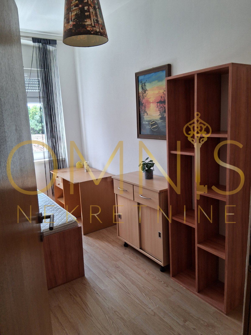 Rijeka, Školjić – appartamento trilocale di 67 m², 1° piano, ottima posizione