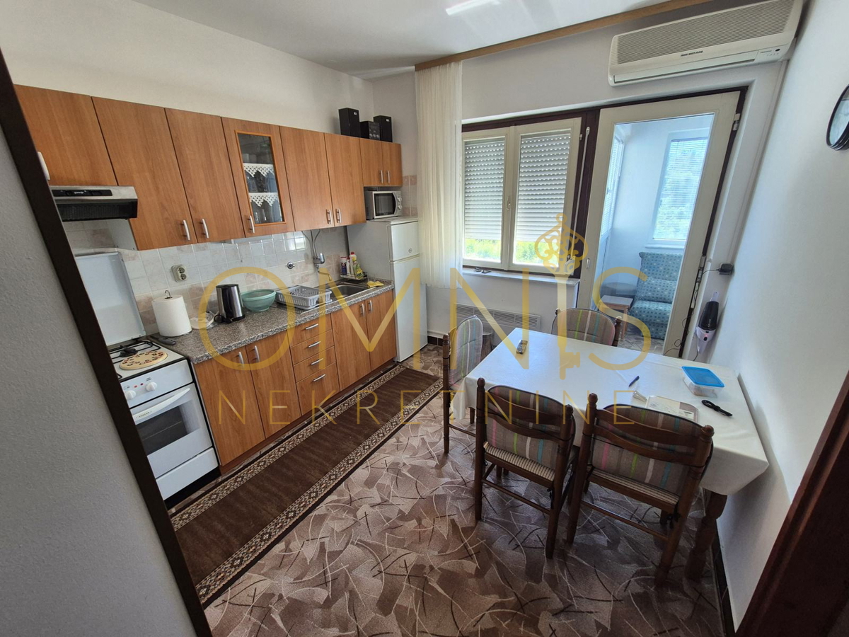 Appartamento Jadranovo, 50 m², 250 m dal mare