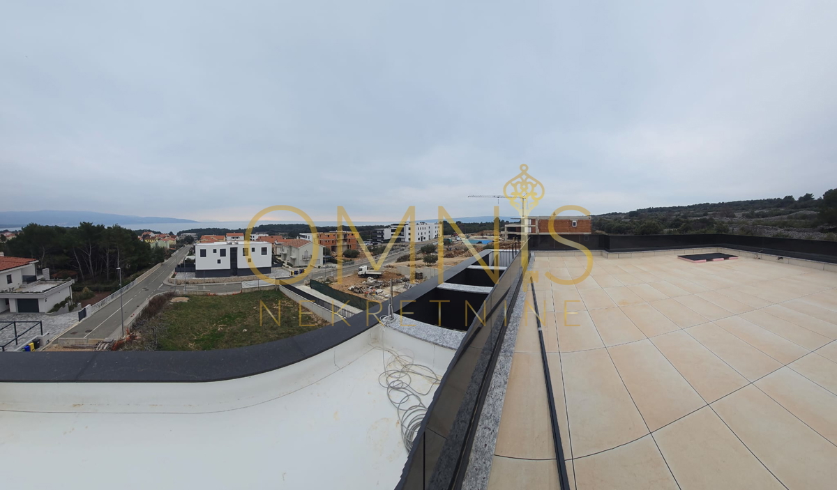 Krk, appartamento in villa, 134m2, vista mare, vendita!