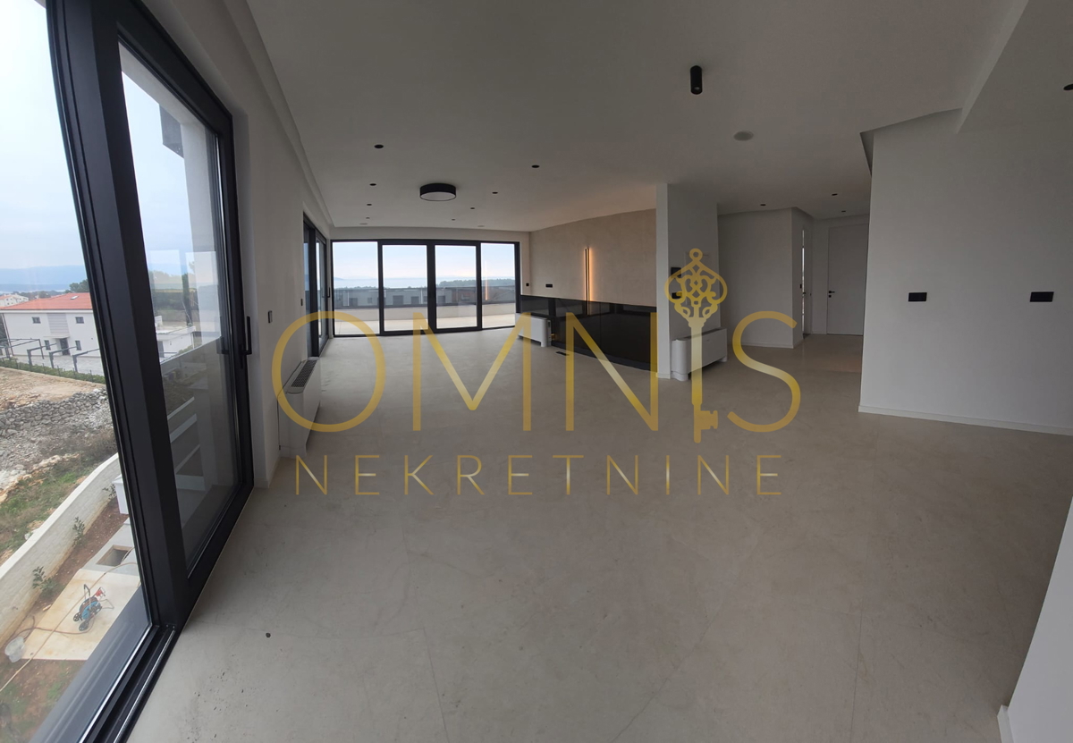 Krk, appartamento in villa, 134m2, vista mare, vendita!