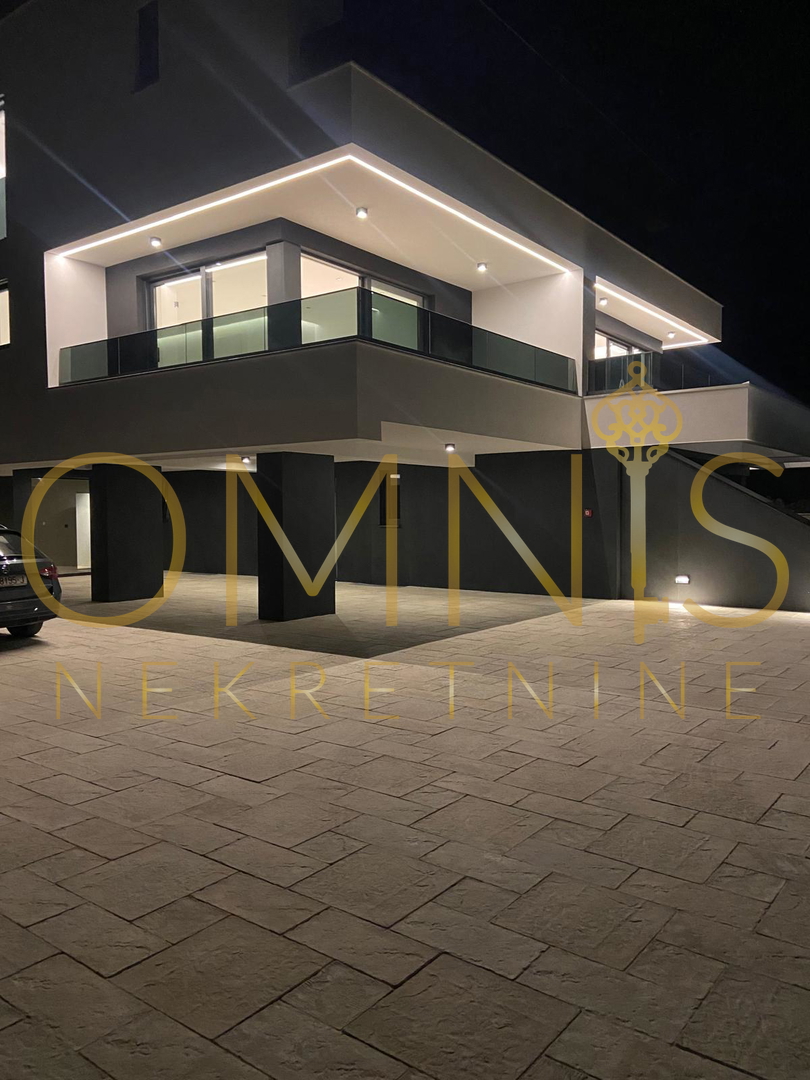Krk, appartamento in villa, 134m2, vista mare, vendita!
