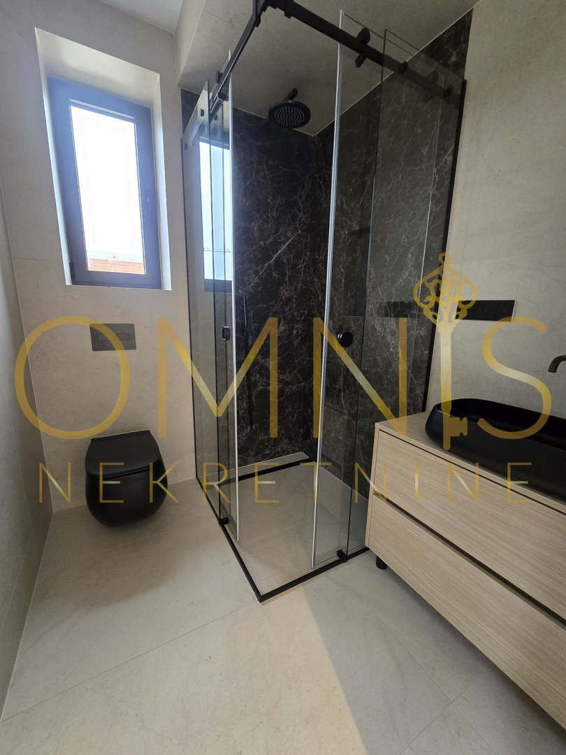 Krk, appartamento in villa, 134m2, vista mare, vendita!