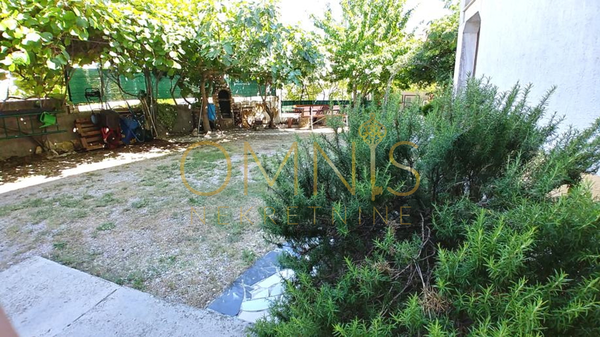 Krk, appartamento, monolocale con soggiorno e angolo cottura, 34,80 m², piano terra, in vendita!