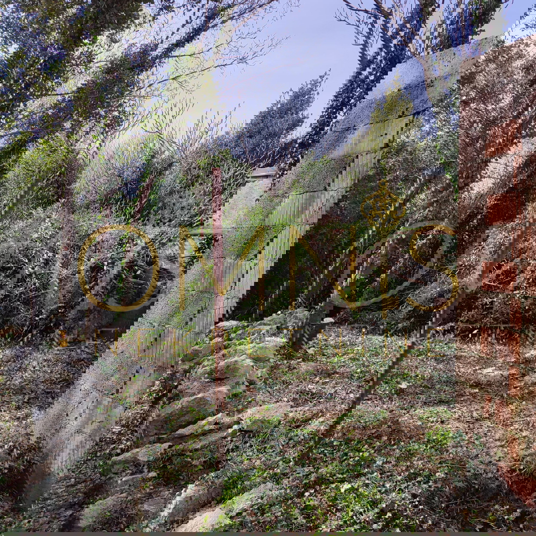 In vendita casa allo stato grezzo a Jadranovo, 98 m², con terreno – vicino al mare