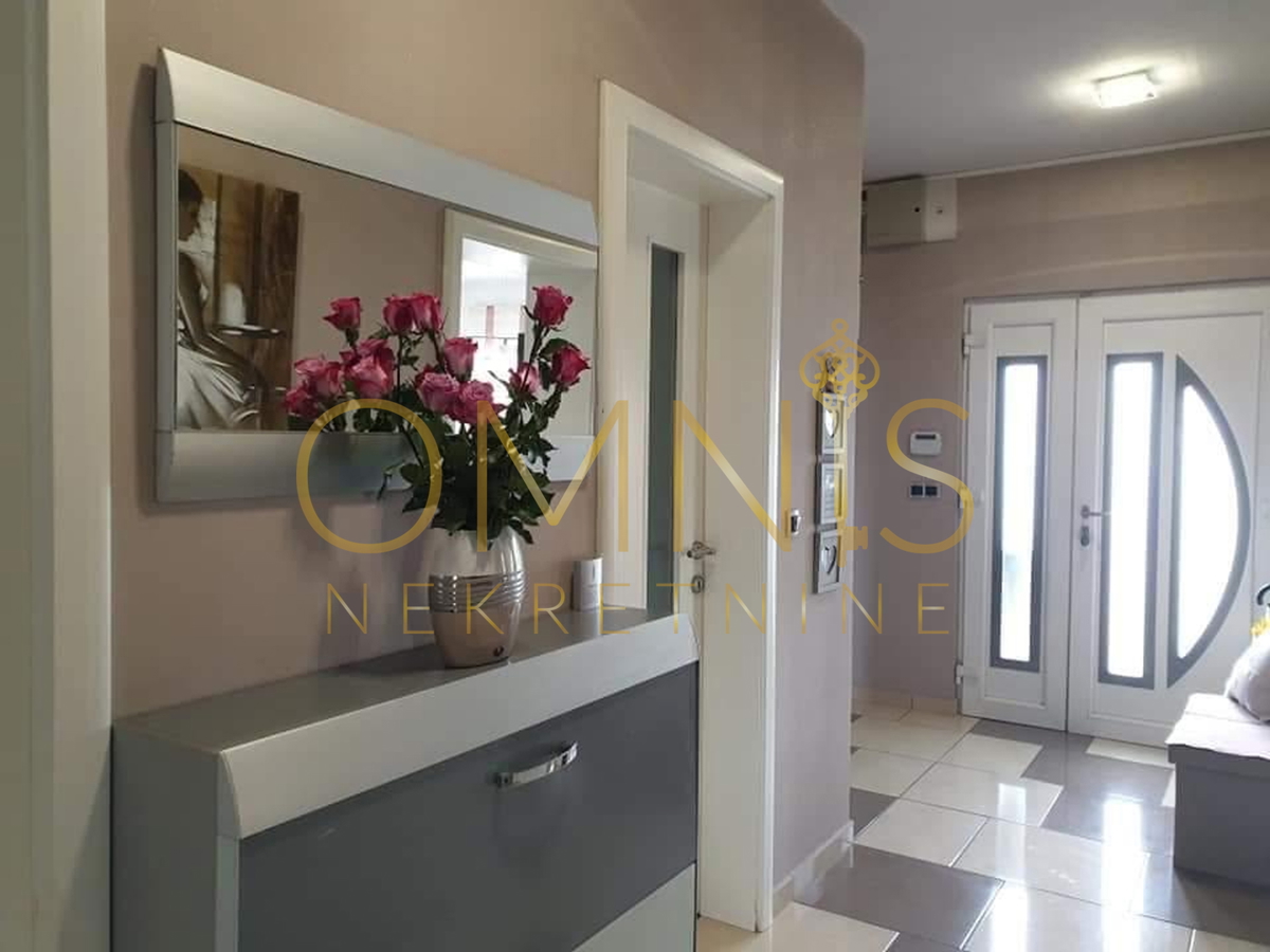 Bellissima casa per le vacanze a Ravna Gora, 345 m² + terreno 1300 m²