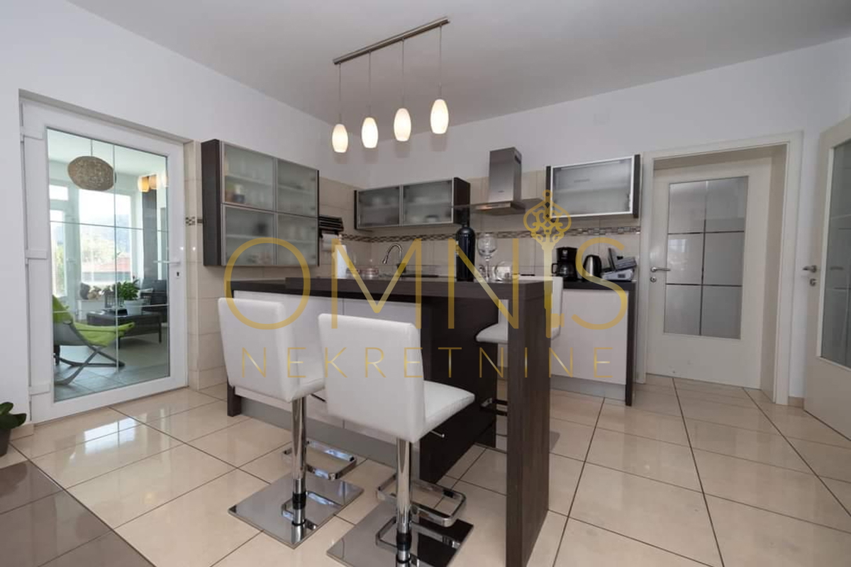 Bellissima casa per le vacanze a Ravna Gora, 345 m² + terreno 1300 m²