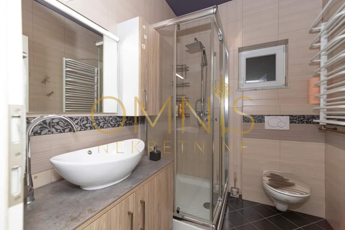 Bellissima casa per le vacanze a Ravna Gora, 345 m² + terreno 1300 m²