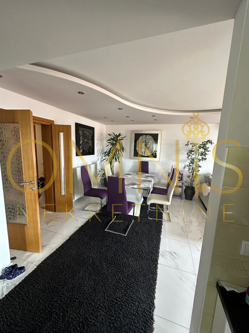 Crikvenica, 3 camere più soggiorno e sala da pranzo, 125 m2, vendita!