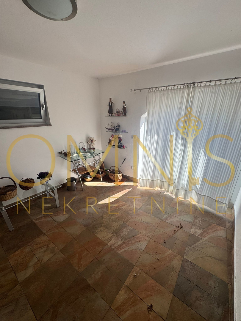 Mošćenička Draga – Casa ristrutturata sul mare con vista mare