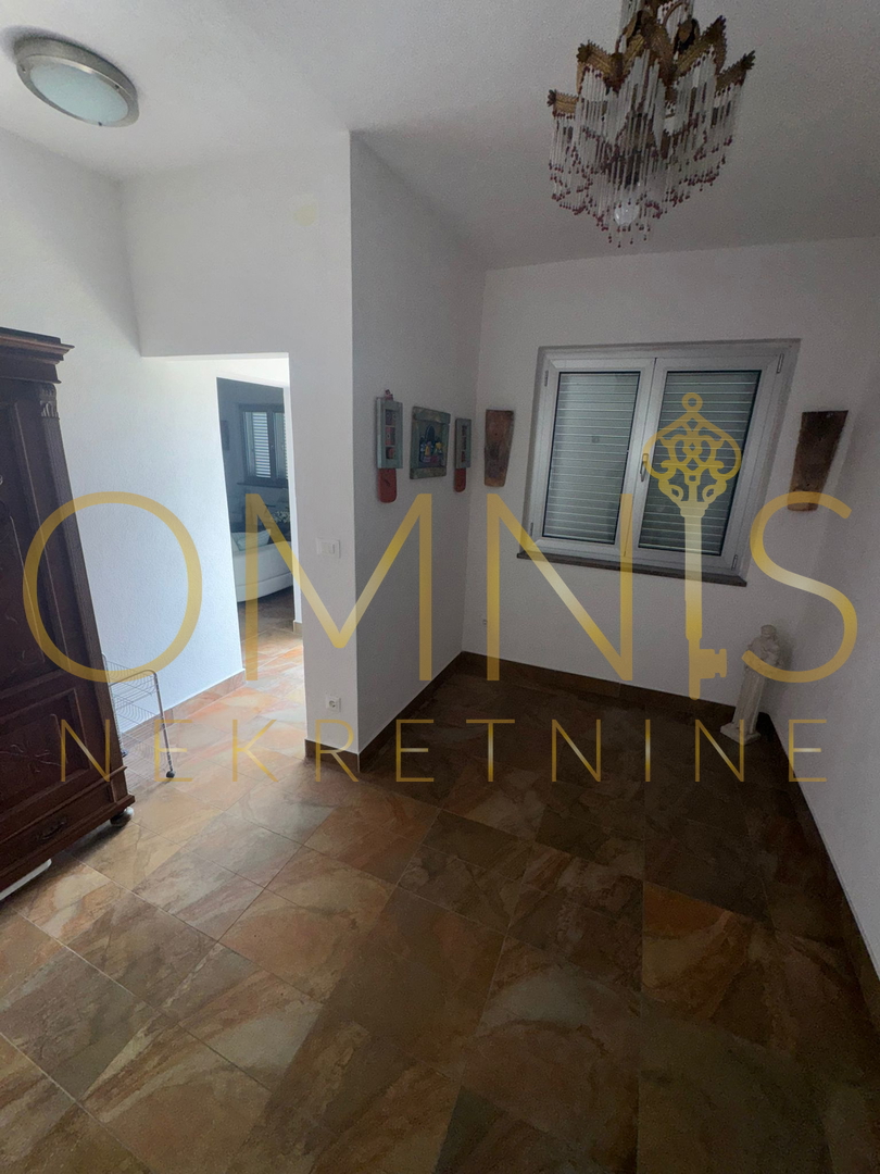 Mošćenička Draga – Casa ristrutturata sul mare con vista mare