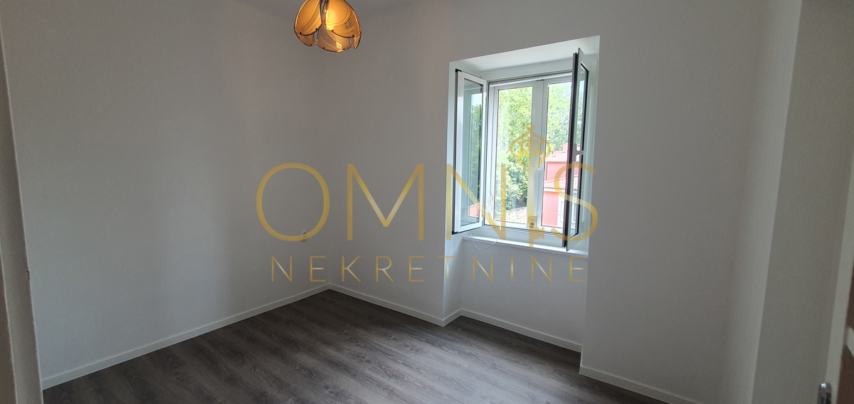 Rijeka, Podmurvice - 70,64m2, 3 camere, cucina soggiorno, ristrutturato!