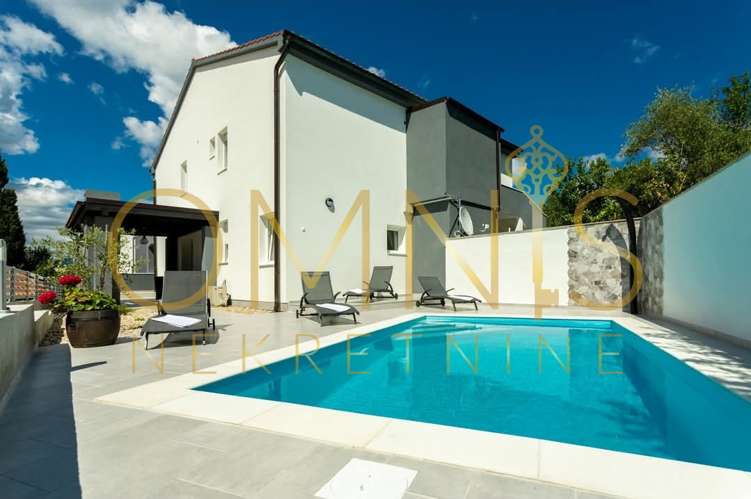 Krk, Dobrinj - 1S+DB, 48m2, vista mare, vendita!