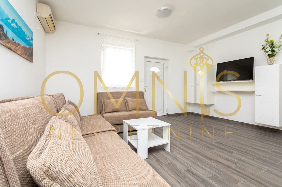 Krk, Dobrinj - 1S+DB, 48m2, vista mare, vendita!