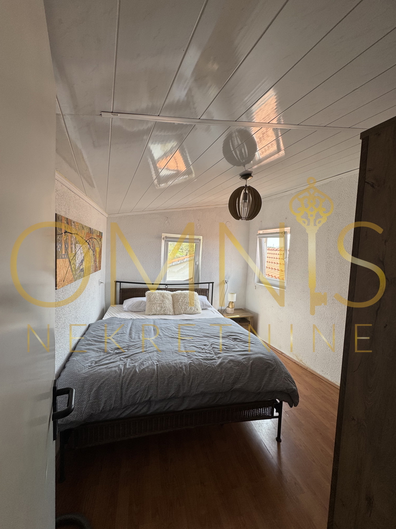 In vendita una casa plurifamiliare con spazio commerciale - Kastav, Spinčići