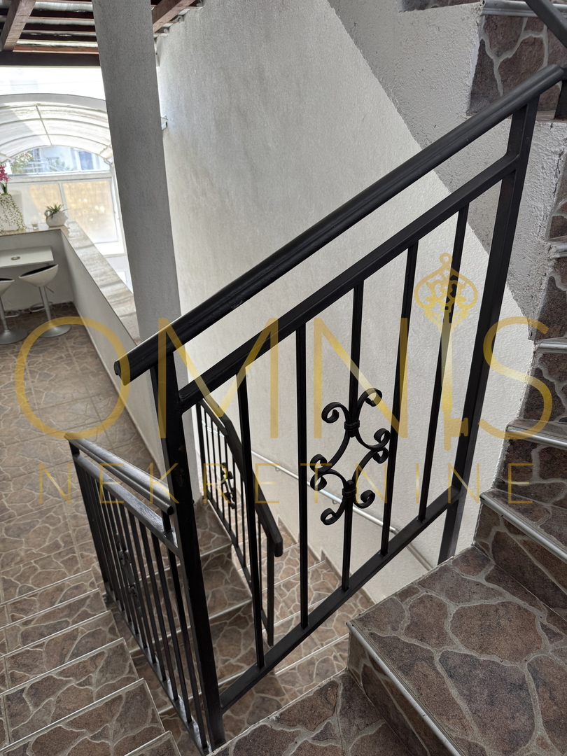 In vendita una casa plurifamiliare con spazio commerciale - Kastav, Spinčići