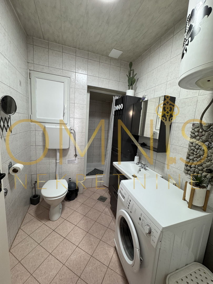 In vendita una casa plurifamiliare con spazio commerciale - Kastav, Spinčići