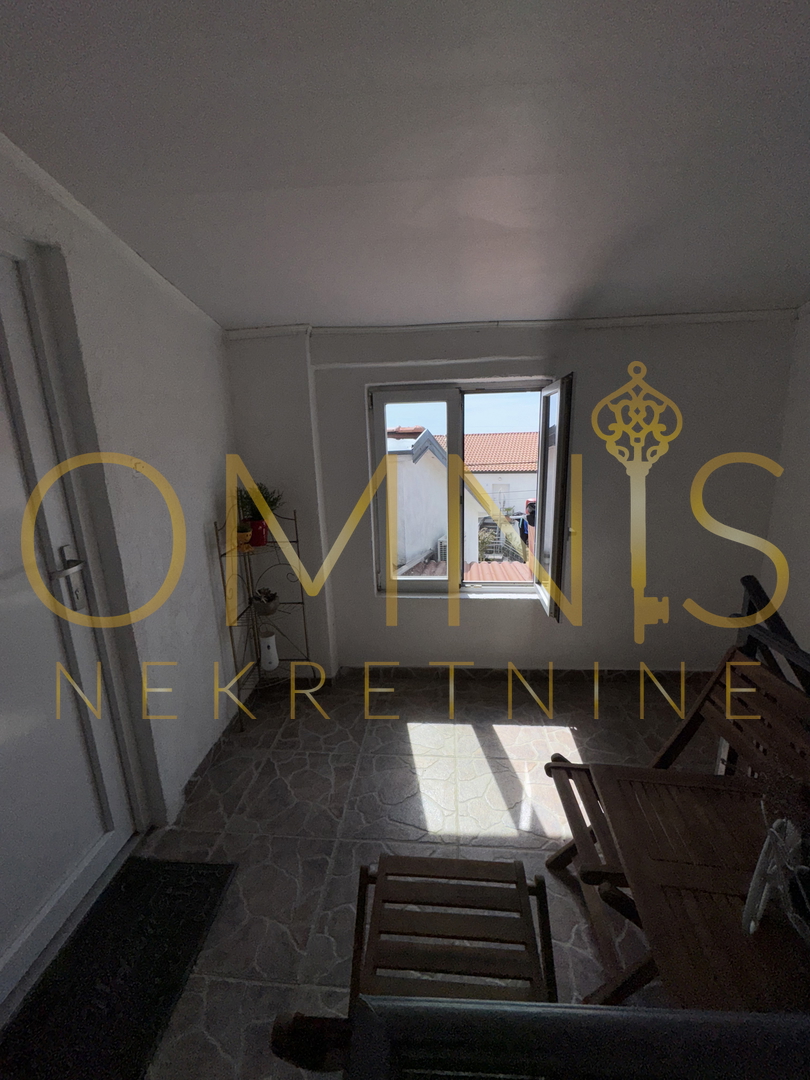 In vendita una casa plurifamiliare con spazio commerciale - Kastav, Spinčići