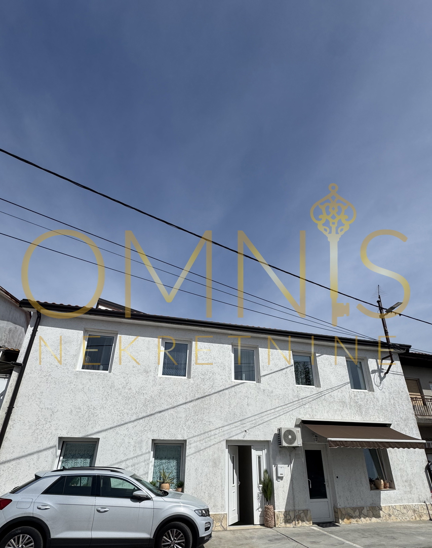 In vendita una casa plurifamiliare con spazio commerciale - Kastav, Spinčići