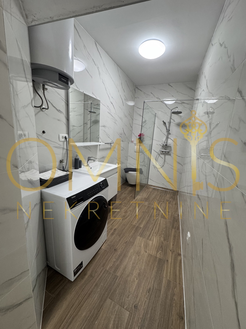 In vendita una casa plurifamiliare con spazio commerciale - Kastav, Spinčići