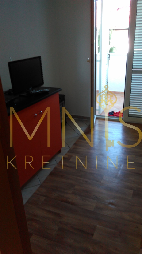 Krk, Punat -1S piano, balcone, parcheggio!