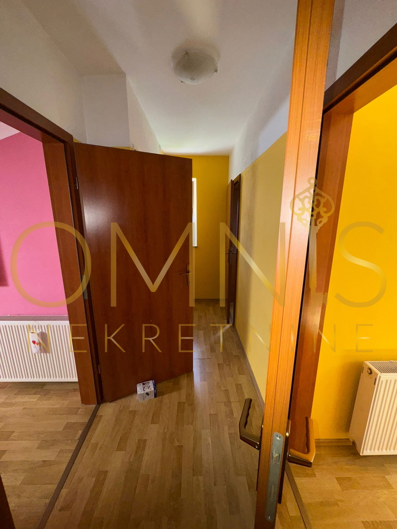 Matulji, Jušići – Appartamento su due piani di 103 m² con due balconi e vista mare