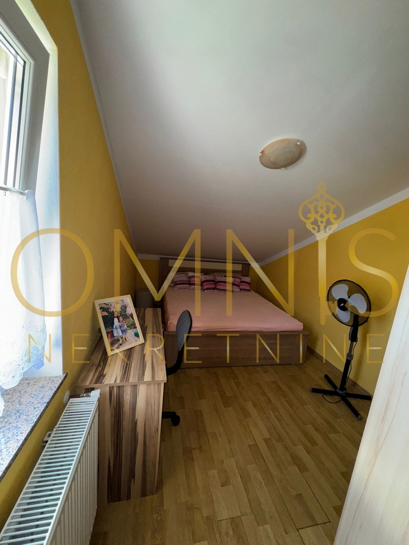 Matulji, Jušići – Appartamento su due piani di 103 m² con due balconi e vista mare