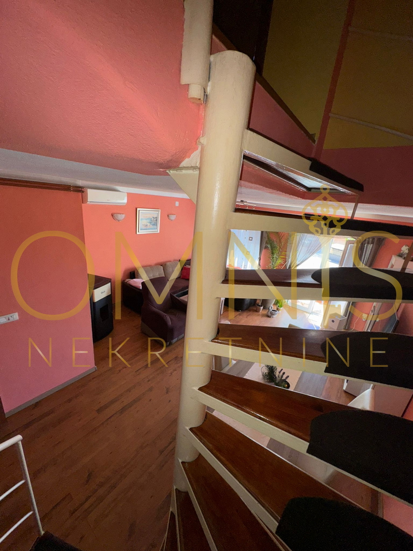 Matulji, Jušići – Appartamento su due piani di 103 m² con due balconi e vista mare