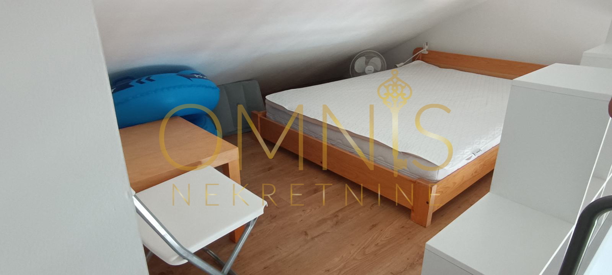 Novi Vinodolski – a 30 m dal mare, vista unica!