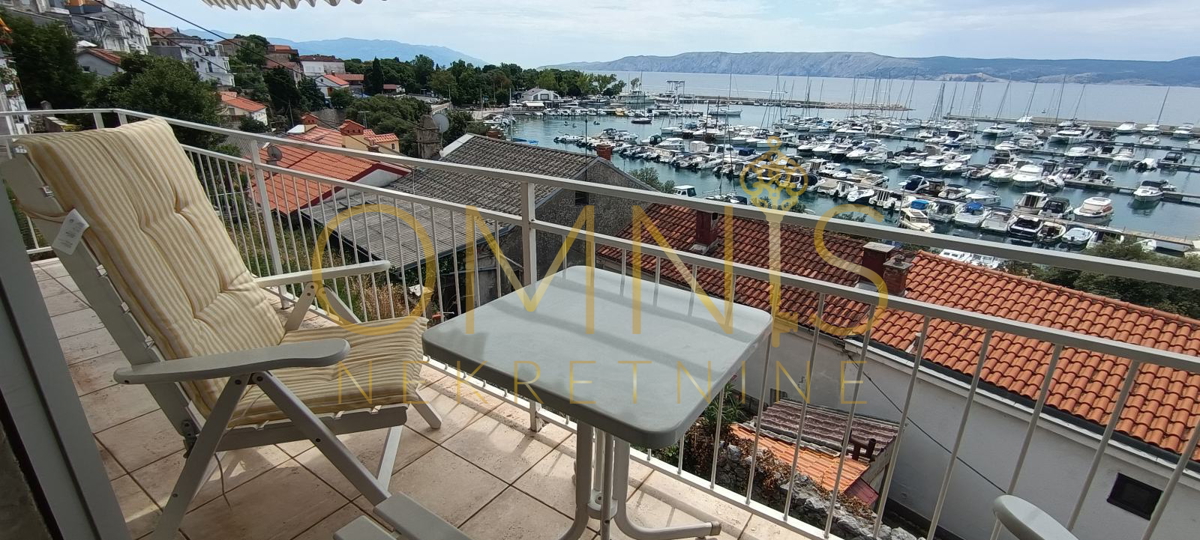 Novi Vinodolski – a 30 m dal mare, vista unica!