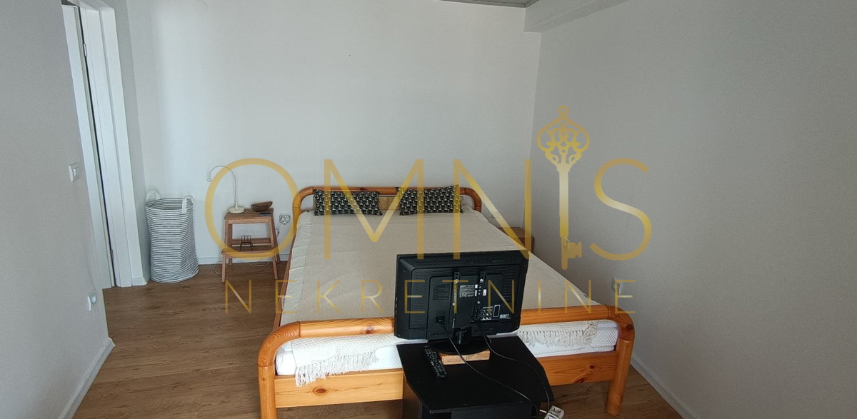 Novi Vinodolski – a 30 m dal mare, vista unica!