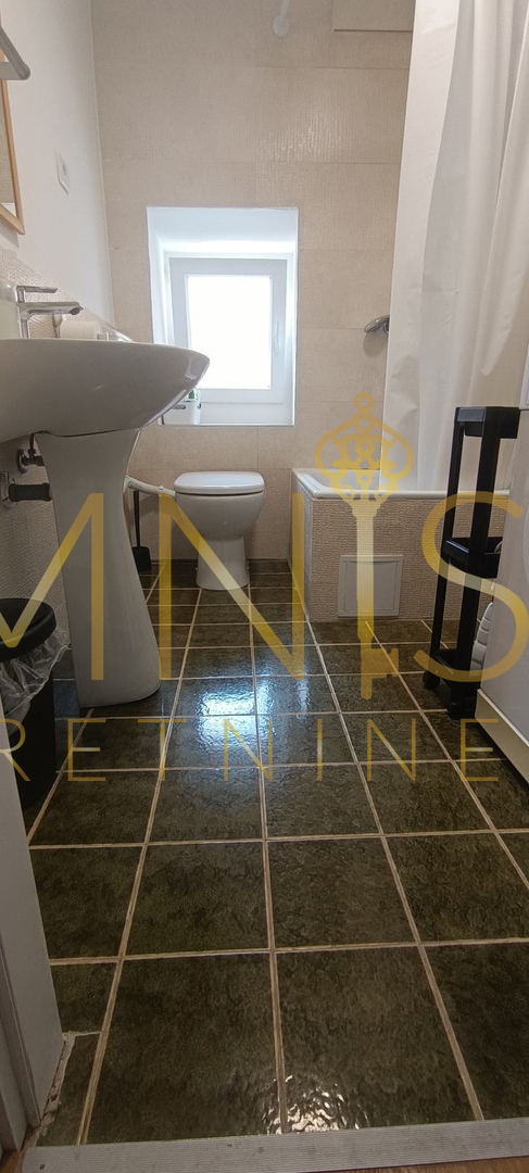 Novi Vinodolski – a 30 m dal mare, vista unica!