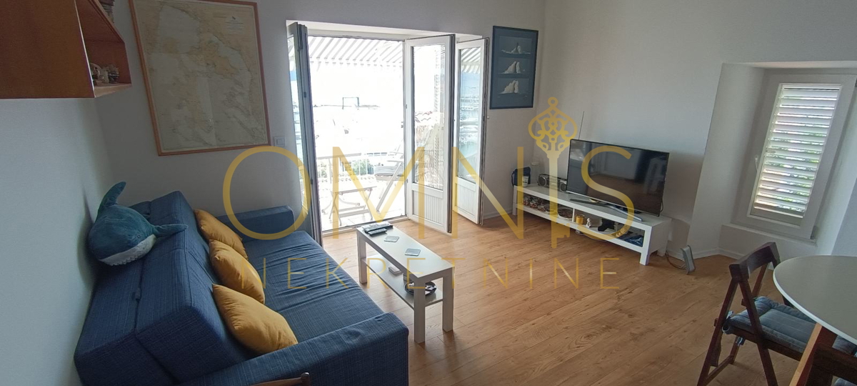 Novi Vinodolski – a 30 m dal mare, vista unica!