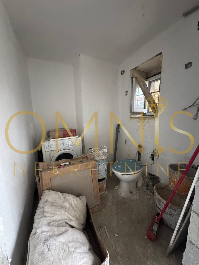 SRDOČI, APPARTAMENTO SU DUE LIVELLI (PIANO TERRA + SEMINTERRATO)