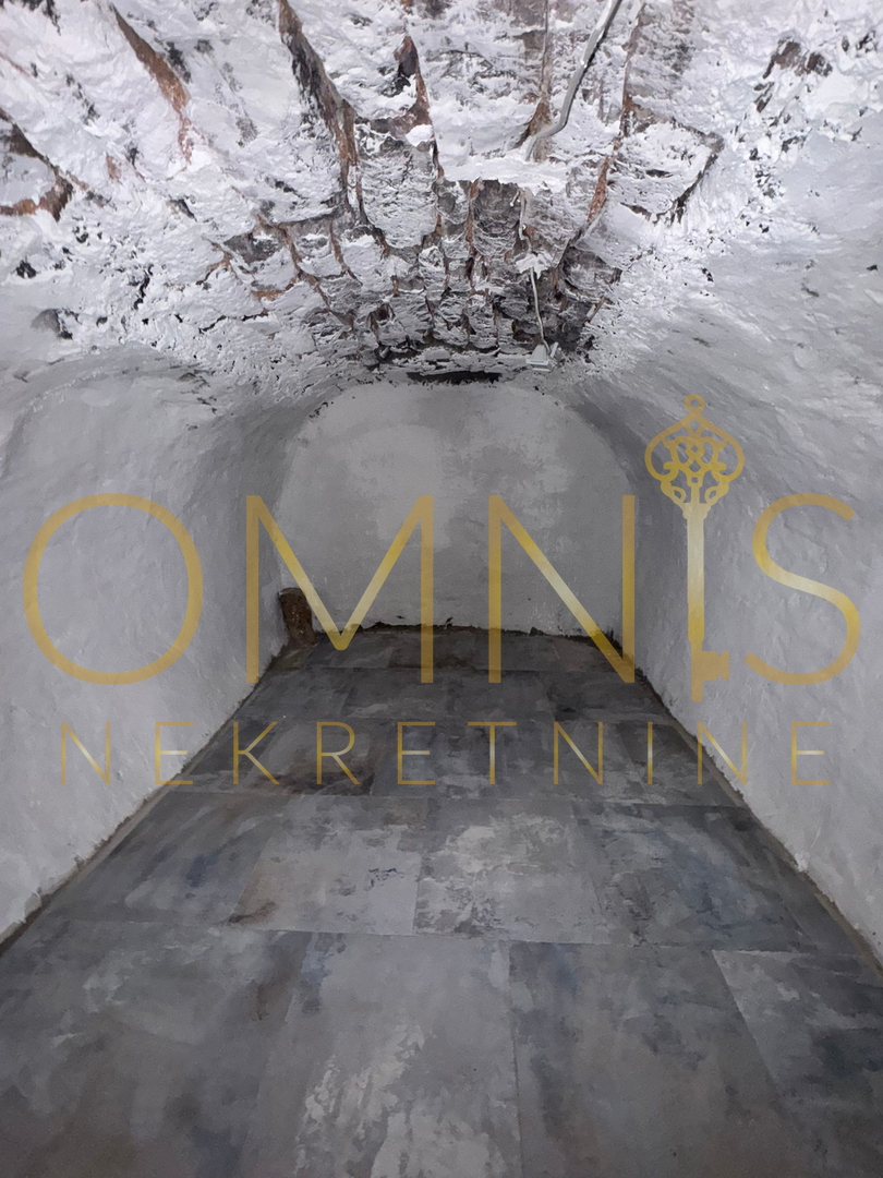 SRDOČI, APPARTAMENTO SU DUE LIVELLI (PIANO TERRA + SEMINTERRATO)