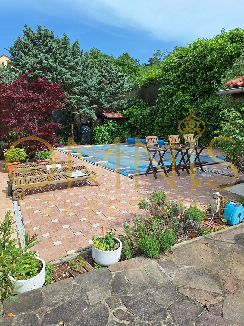 Rijeka, Škurinje, Casa familiare con piscina