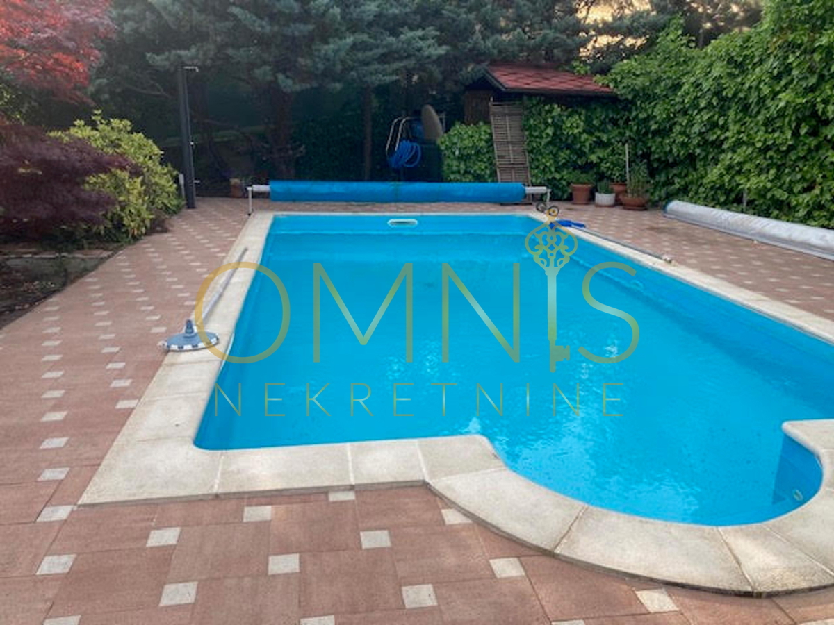 Rijeka, Škurinje, Casa familiare con piscina