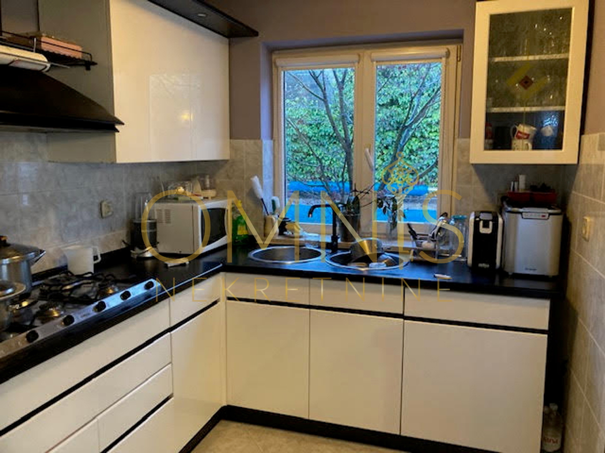 Rijeka, Škurinje, Casa familiare con piscina