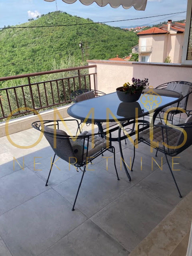 Rijeka, Škurinje, Casa familiare con piscina