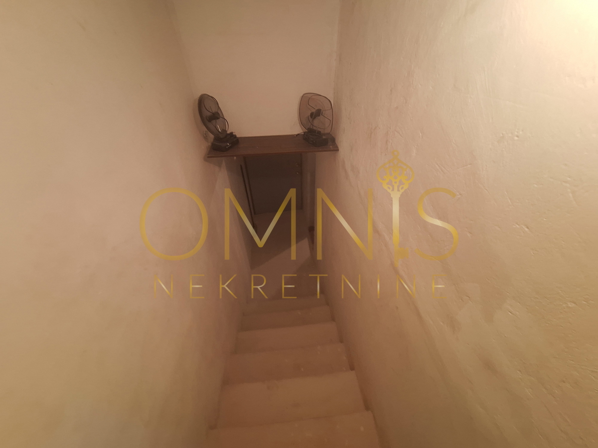 Ika, Oprić - 2 camere, giardino, parcheggio, vendita!