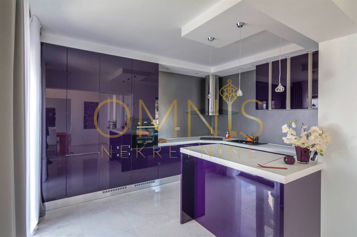 MARTINKOVAC – Esclusiva casa con vista panoramica sul mare