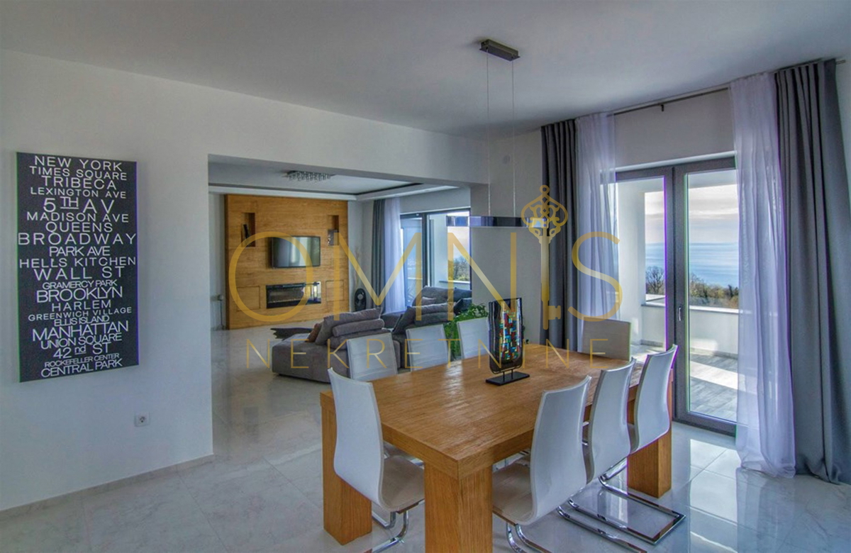 MARTINKOVAC – Esclusiva casa con vista panoramica sul mare