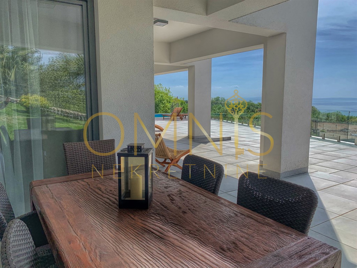 MARTINKOVAC – Esclusiva casa con vista panoramica sul mare
