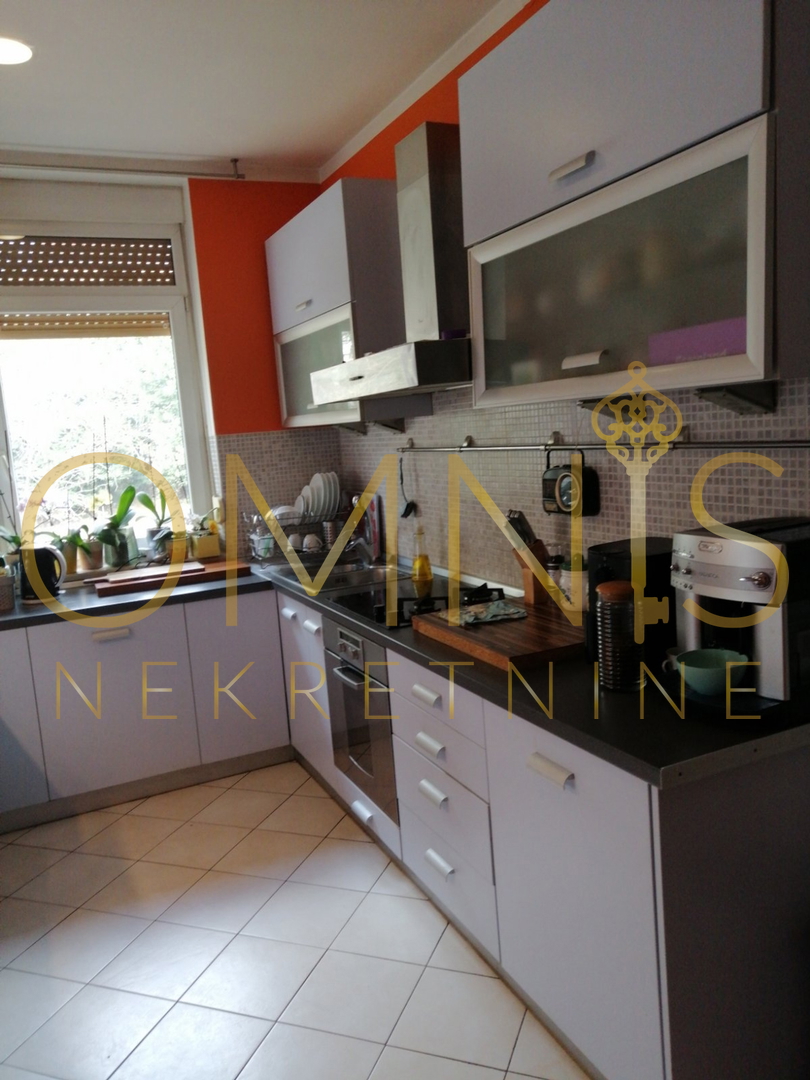 Appartamento adattato e arredato, 80 m², Turnić – 2° piano