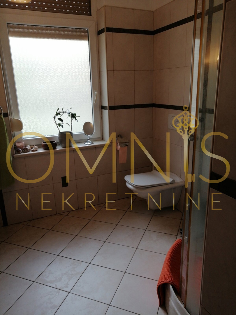 Appartamento adattato e arredato, 80 m², Turnić – 2° piano
