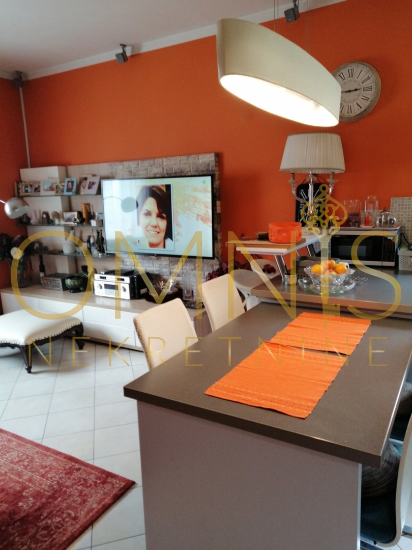 Appartamento adattato e arredato, 80 m², Turnić – 2° piano