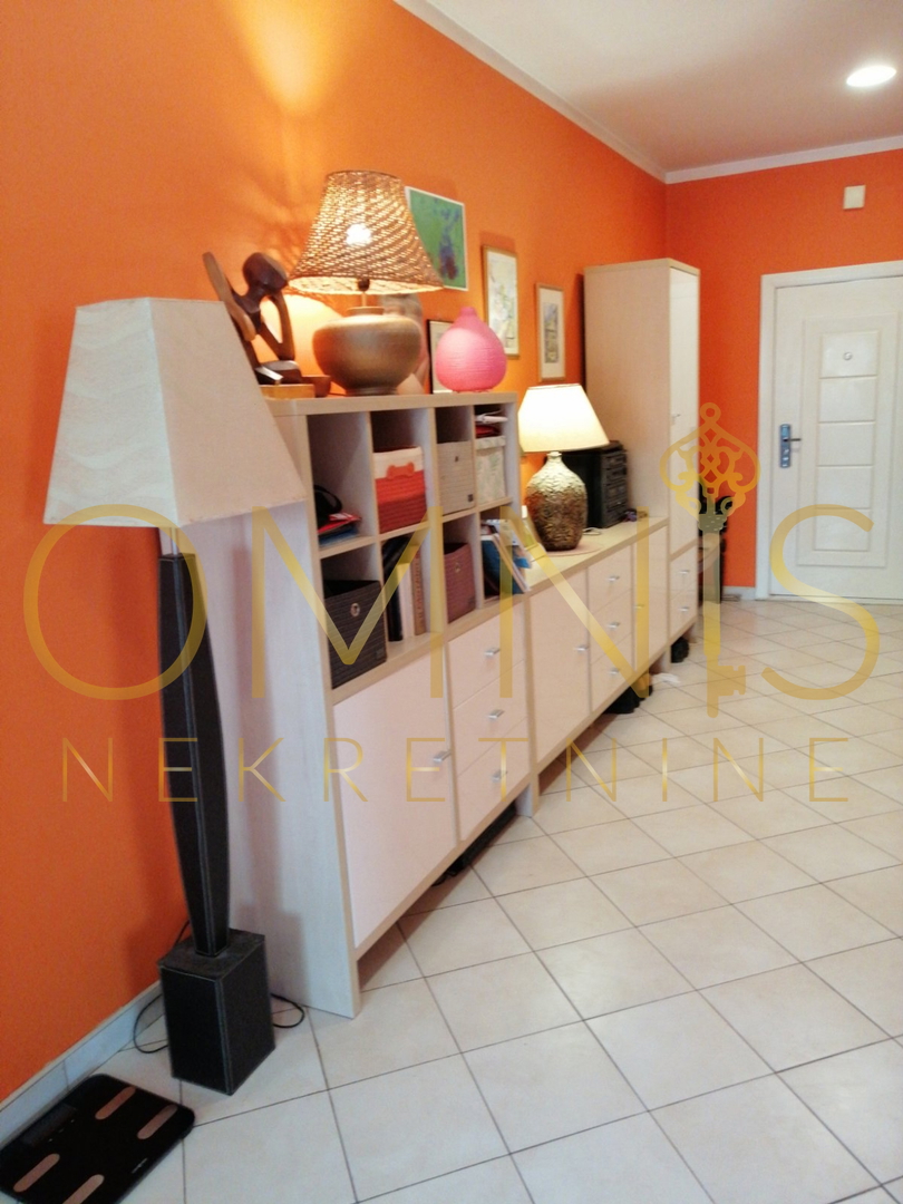 Appartamento adattato e arredato, 80 m², Turnić – 2° piano