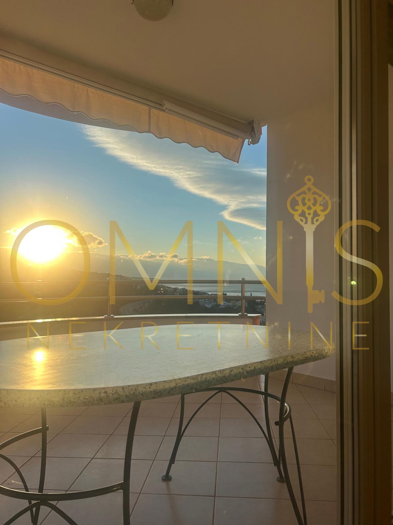 Crikvenica, appartamento 62m2, 2 locali, in vendita!