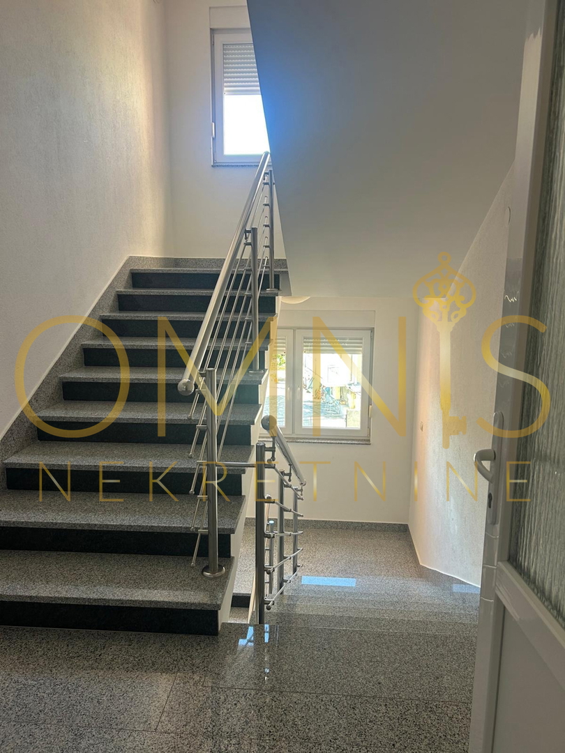 Crikvenica, appartamento 62m2, 2 locali, in vendita!